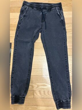 Men’s joggers size 29